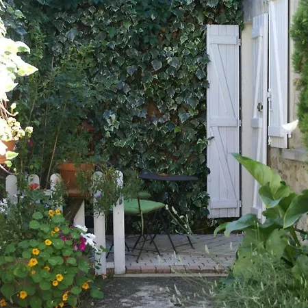 Chez Francoise 3*