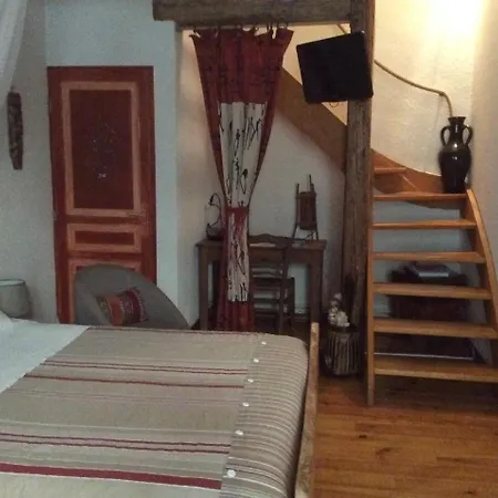 Chez Francoise 3*
